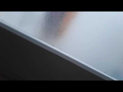 Hydraulic Ayssa lift in a 5 story building