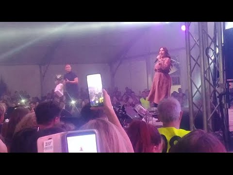 Seka Aleksić - Evo (početak koncerta) - Rujanfest 2019 Zagreb
