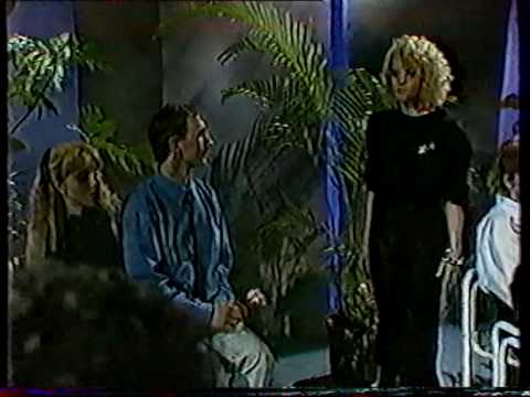 Iveta Bartošová-DEJ MI RUKU(1989)