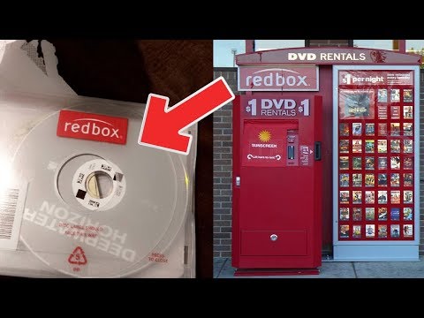 Mujer alquila un DVD en una tienda de películas, al llegar a casa no puede creer lo que esta viendo. Video