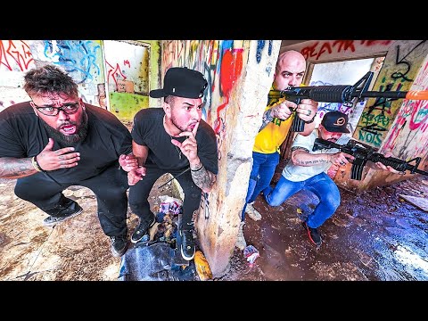 ESCONDE ESCONDE NO HOSPITAL ABANDONADO COM DUAS ARMAS