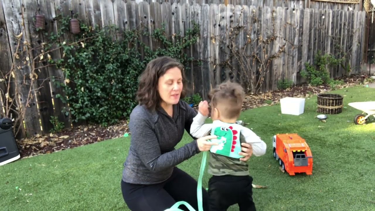 Review of Toddler Leash-Baby Walking Safty Harness and Child Anti Lost Wrist Link