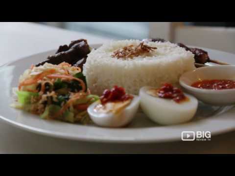 Restaurante indonésio Waroeng Legianz em Auckland, Nova Zelândia, oferecendo comida vegana e sobremesa