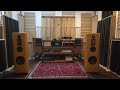 Holly Cole sounding exquisite with Joni Mitchell's River on EL 34 tubes