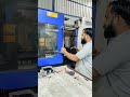 molding machine operator
