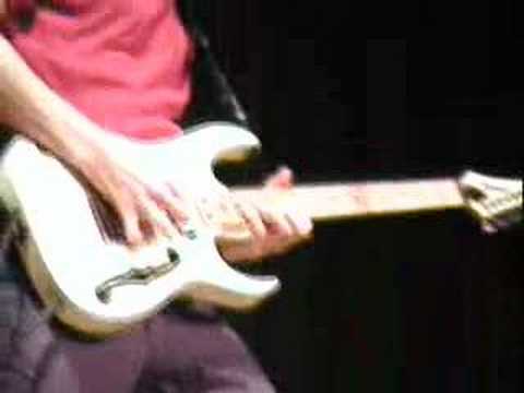 Paul Gilbert clinic - Scarified