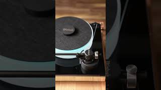 Video thumbnail for Mâm than McIntosh MT10 Precision Turntable by High End - Audio