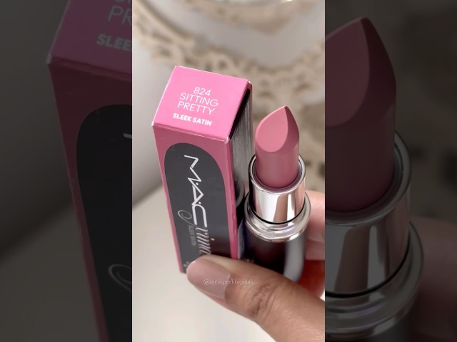 Vídeo relacionado con MAC Cosmetics Macximal Sleek Satin Lipstick 808 Pomelo Pucker 3,5 g