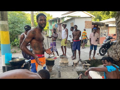 Cooking in the streets of Anse La Raye (st.Lucia)