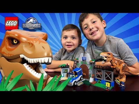 👷🏻‍♂️ LEGO Junior Jurassic World T-Rex Breakout | LEGO BUILD