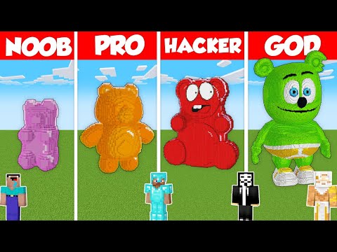 Minecraft Building Battle: NOOB vs PRO vs HACKER vs GOD / Animation