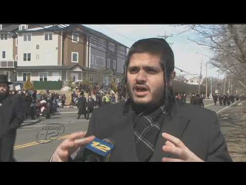 Mourners Say Final Farewell to Grand Rabbi of Viznitz in Monsey