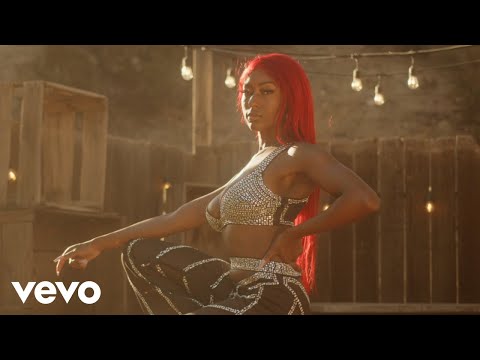 Reyna Roberts - Pretty Little Devils (Official Video)