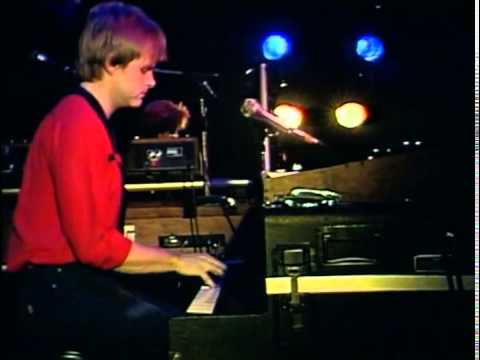 Breaking Us In Two - Joe Jackson