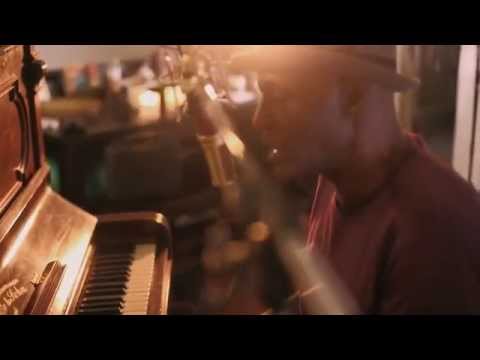 Steve Clisby - 'Leave Me Dreaming' Official Music Video