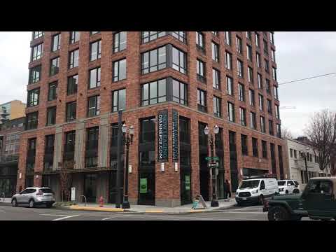 Dianne Corner Building Shot