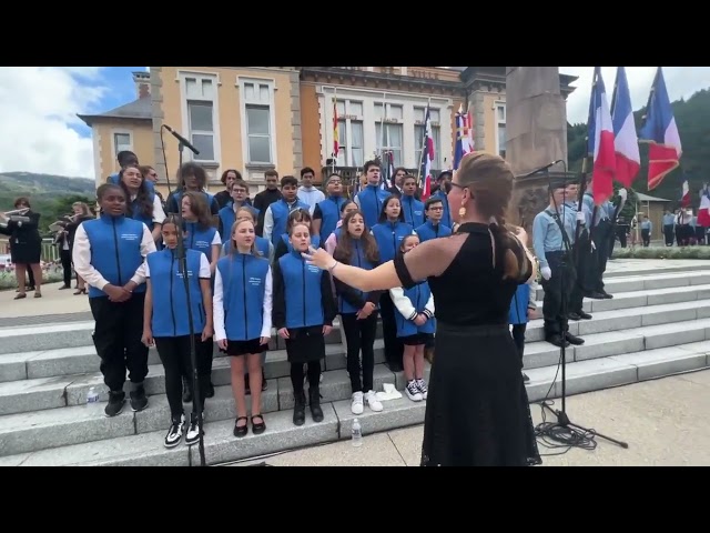 Vidéo La Marseillaise – harmonie de Cluses et collège Geneviève de Gaulle – 8 mai Cluses id:AVuOBCPSyh4