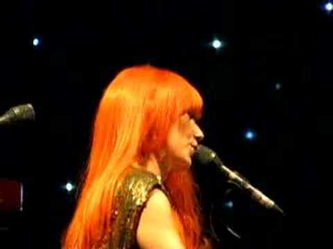 Tori Amos Vancouver 12-03-07 Siren
