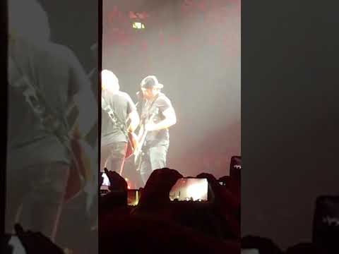 Metallica suonano “Volare” di Domenico Modugno @ Unipol Arena -Bologna 12/02/‘18