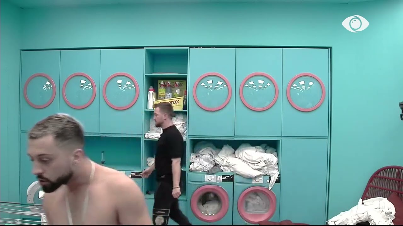 Gjesti, Tiri dhe Ola gjejnë paketat e Vserlos, pasi banori i fshehu