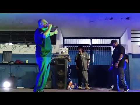 MÚSICA:INTERNADO NO SISTEMA. NA PRAÇA DA BÍBLIA NO NOVO GAMA GOIÁS 