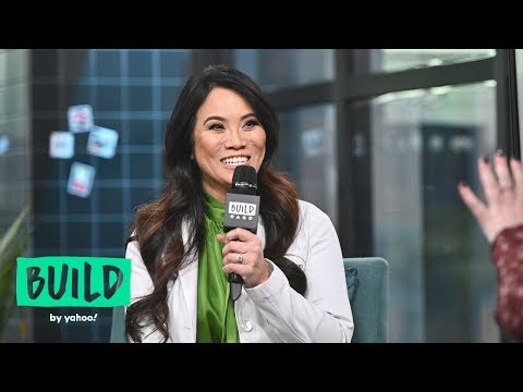 Dr. Sandra Lee's Advice For Adult Acne