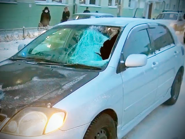 ДТП у торгового центра