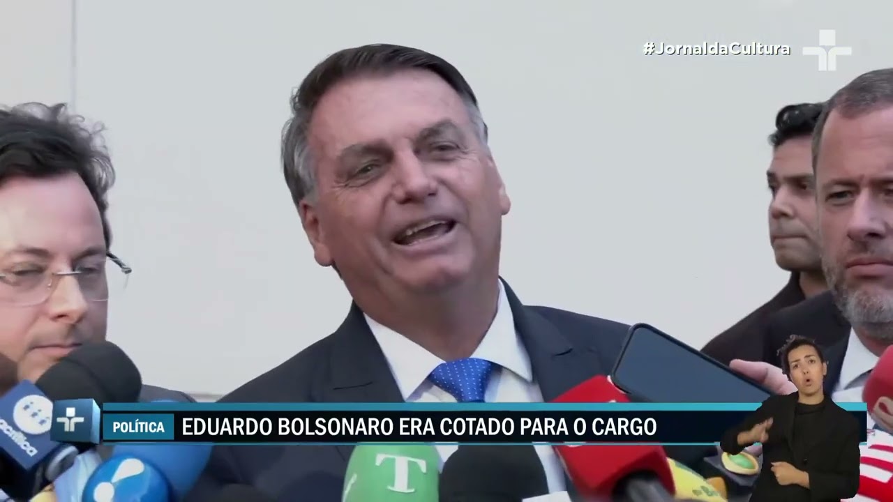 Indicação de Jair Bolsonaro para comissão na Câmara vence após licença do filho Eduardo