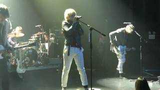 R5 - "Need you tonight" Live at the Gramercy theater