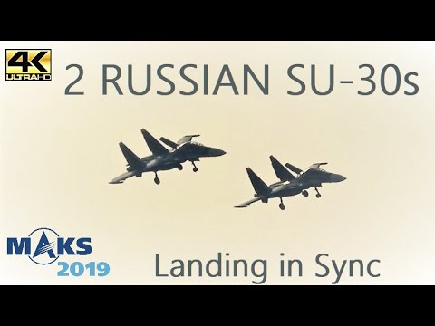 🔵 2 RUSSIAN NAVY SU-30SMs LANDING IN SYNC AT MAKS 2019