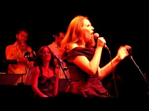 Catherine Tate - In These Shoes - A Tribute To Kirsty MacColl