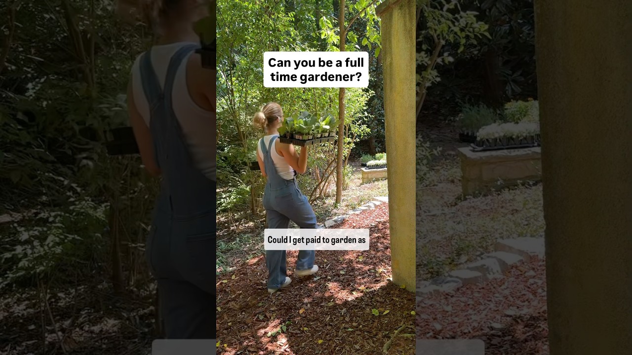 Here’s how to get paid to garden all day! Get started at Gardenary.com #garden #sidehustle #plants
