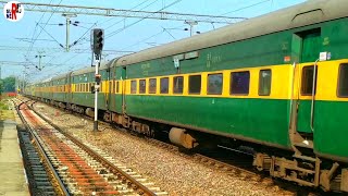 preview picture of video '12203 Saharsa Amritsar GARIBRATH EXPRESS with LDH WAP 4 skip Gonda Kacheri'