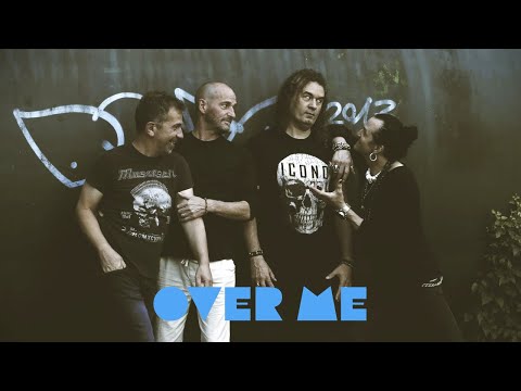 THE MOLERATS - Over Me