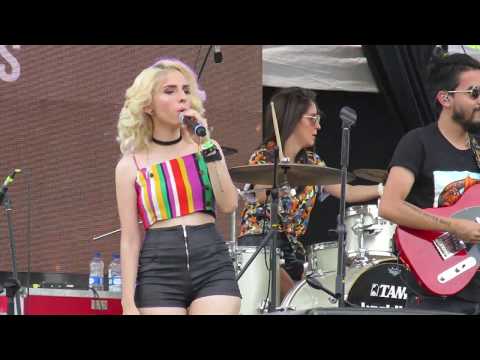 Asuntos Pendientes - Bla Bla Bla / Quiéreme o Piérdeme