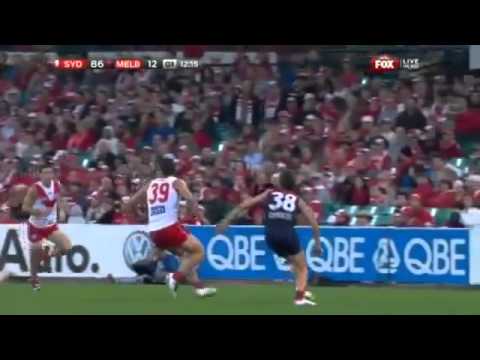 Jeremy Howes takes mark of the year contender 2012