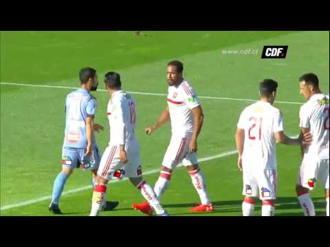 Jean Beausejour le dice de todo a Jara por falta infantil