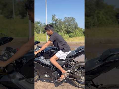 NEW 2025 R15 V4 METALLIC BLACK🔥 #yamaha #yamahar15v4 #black #bike#automobile #trend #r15v4