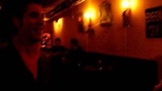 Andres Calamaro Bailando Reguetton