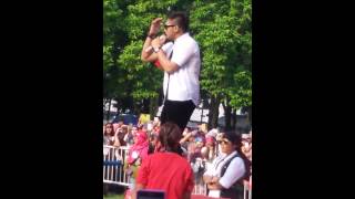 Download lagu Gadis malaysia & mahal Irwan DA2 live di victoria park hongkong, mp3