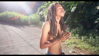 Ratman - Jah Jah - Coqlakour Riddim 5 (Clip Officiel)