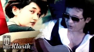 Download lagu Nike Ardilla & Deddy Dores - Cinta Diantara Kita mp3