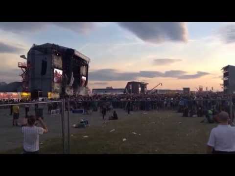 Kraftklub Southside 2014 Randale - es regnet Kleidung