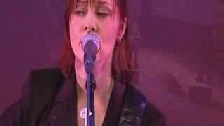 Suzanne Vega &quot;Marlene on the Wall&quot; Live