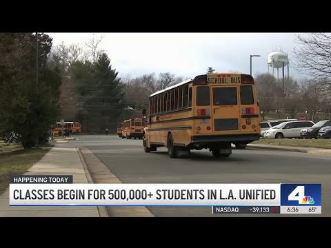 Classes Begin For Over Half A Million Lausd Students