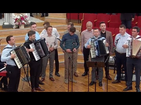 Grupul Coral Reunit Baia Mare - Până ajungem in casa din cer / Biserica Muntele Sionului