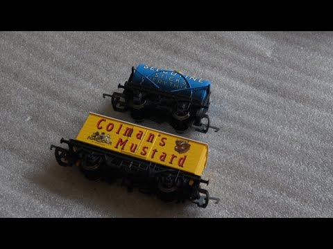 32. Another Hornby Delivery: Coronation Class Loco, 'Retro' 100 Wagons