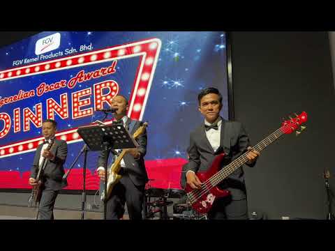 Sedetik Lebih | Song by Anuar Zain