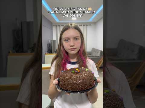 QUAL SABOR DE BOLO VOCÊS MAIS GOSTAM? ME: chocolate😋 #youtubeshorts #shorts
