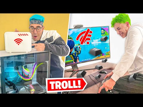 I TURNED OFF MON3Y'S INTERNET WHILE HE WAS LIVE IN THE STREAM HOUSE! (TROLL ENDED WRECK)